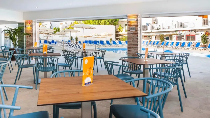 Globales Condes de Alcúdia 3*-22