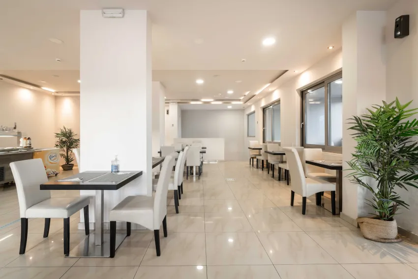 Karras Hotel 4*-60