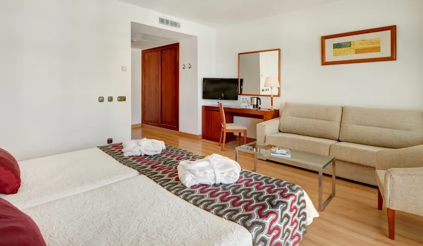 CM Castell De Mar 4*-31