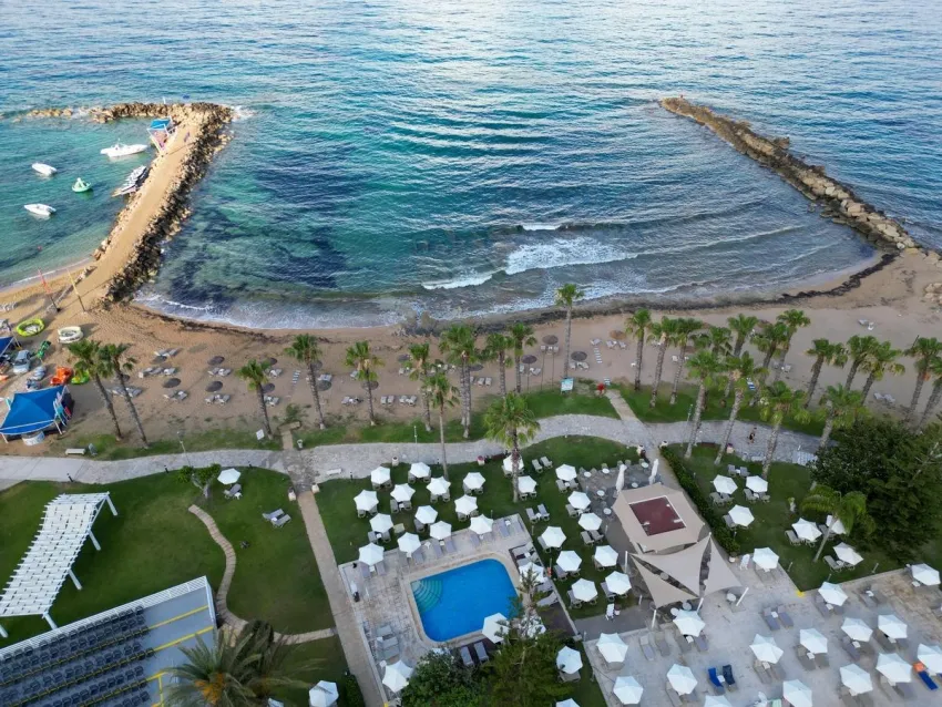Louis Ledra Beach 4*-21