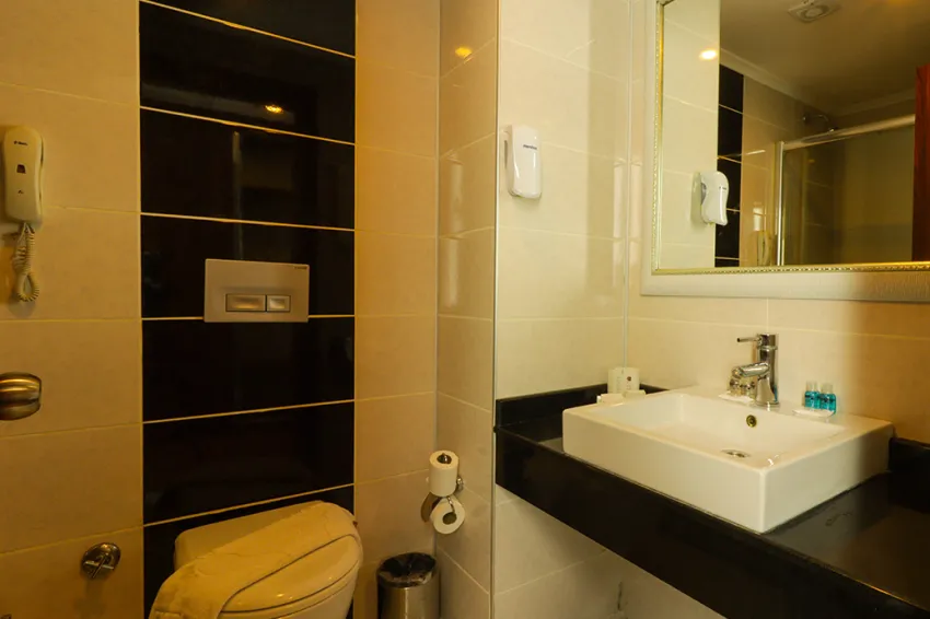 THRONE BEACH RESORT & SPA  5*-32