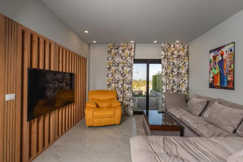 LONG BEACH RESORT  4*-50