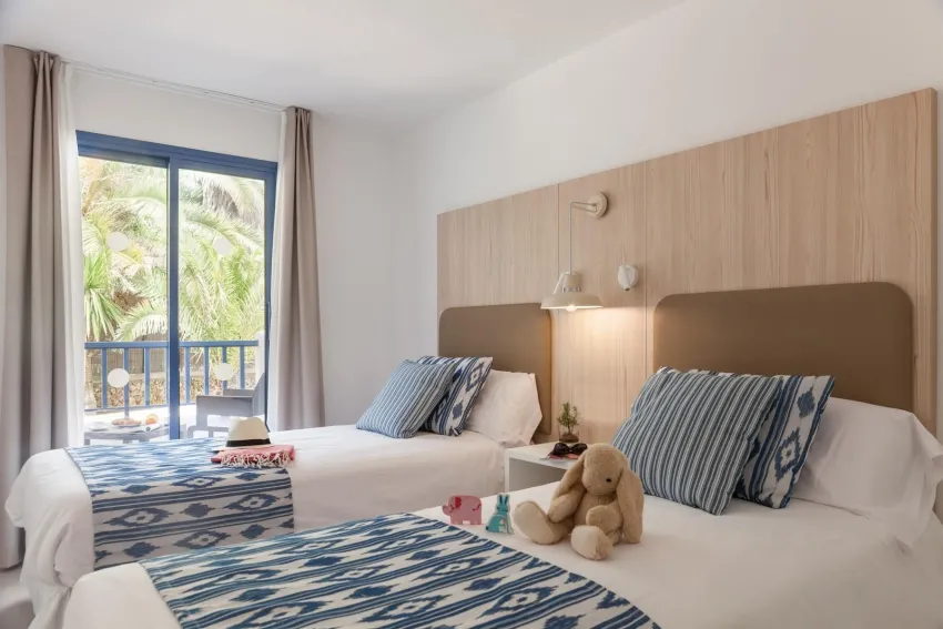 Pierre V. El Cecilia 3*-19