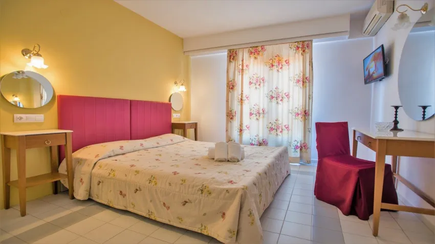 Nami Hotel & Suites 4*-1