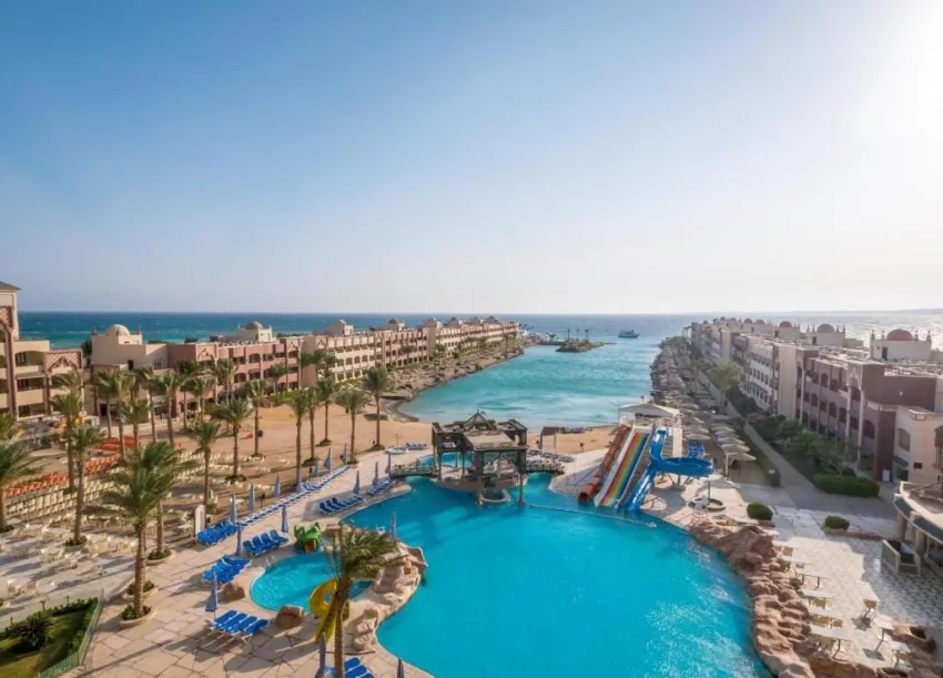 SUNNY DAYS EL PALACIO RESORT & SPA  4*-5