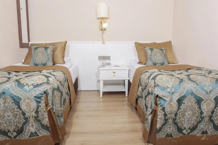 JADORE DELUXE HOTEL & SPA  5*-9