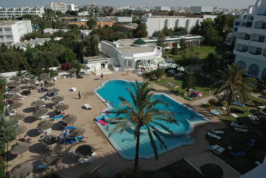 Jinene Beach 3*-1
