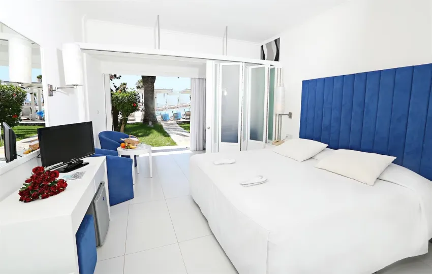 Dome Beach Hotel 4*-11