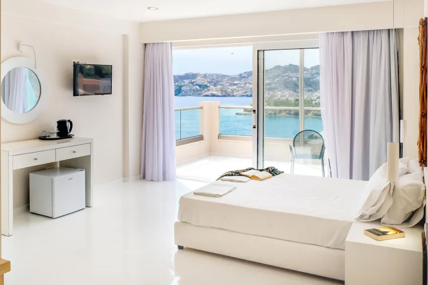 Eva Mare Hotel and Suites 3*-6