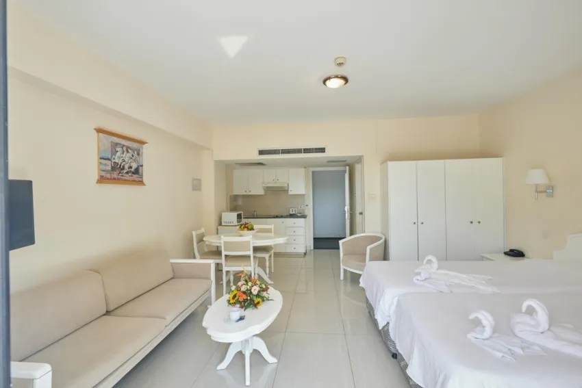 Tsokkos Gardens Hotel Apartments 3*-7