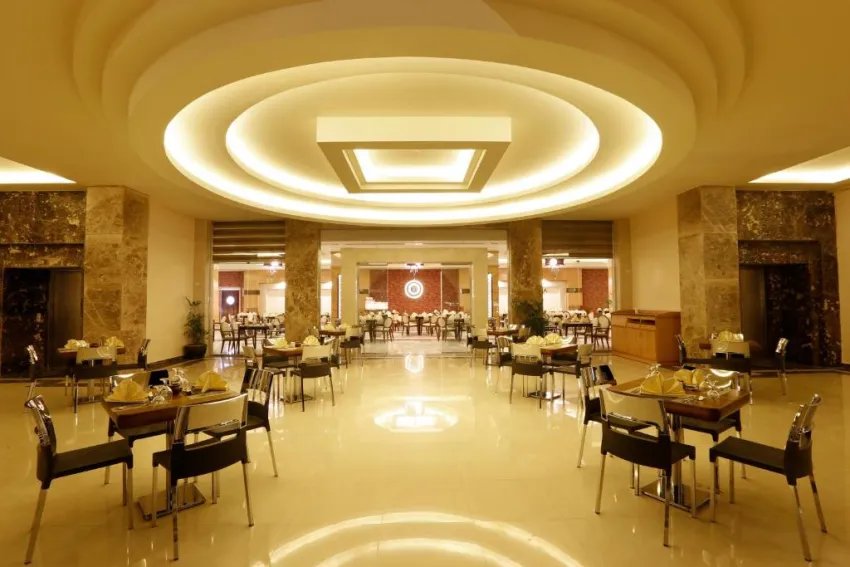 PICKALBATROS WHITE BEACH RESORT  5*-5