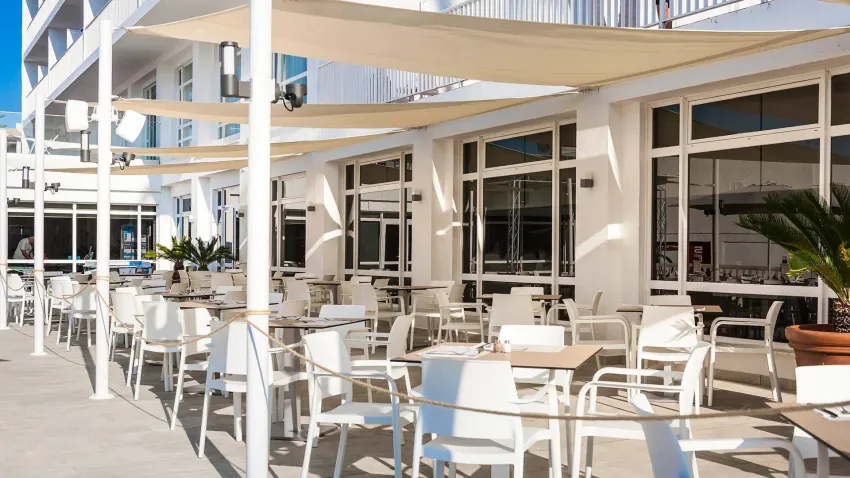 Globales Condes de Alcúdia 3*-23