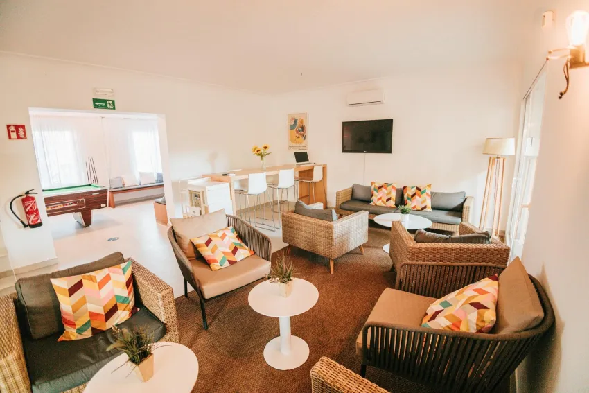 4U Miranda - Only Adults 3*-8