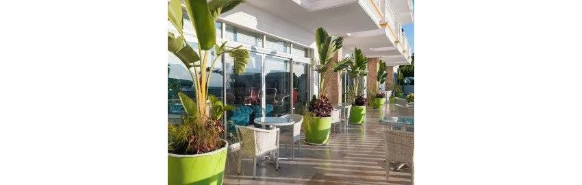 La Perla Hotel 4*-4