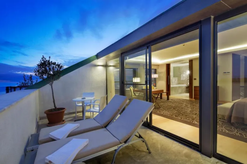 TUI BLUE SIDE HOTEL (ADULTS ONLY 16+)  5*-30