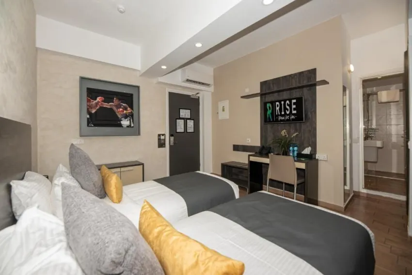 RISE STREET ART HOTEL 3*-15
