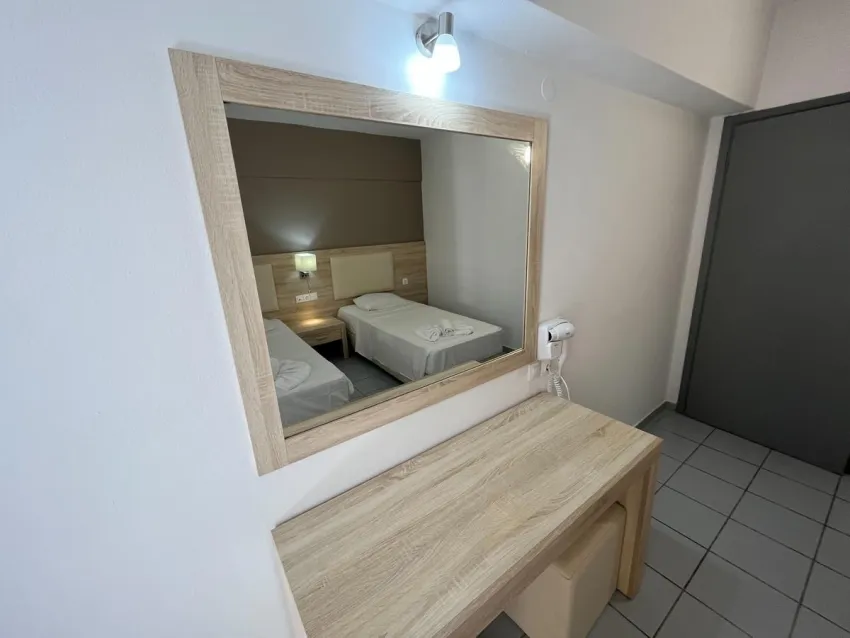 Acropolis Apartments 3*-12