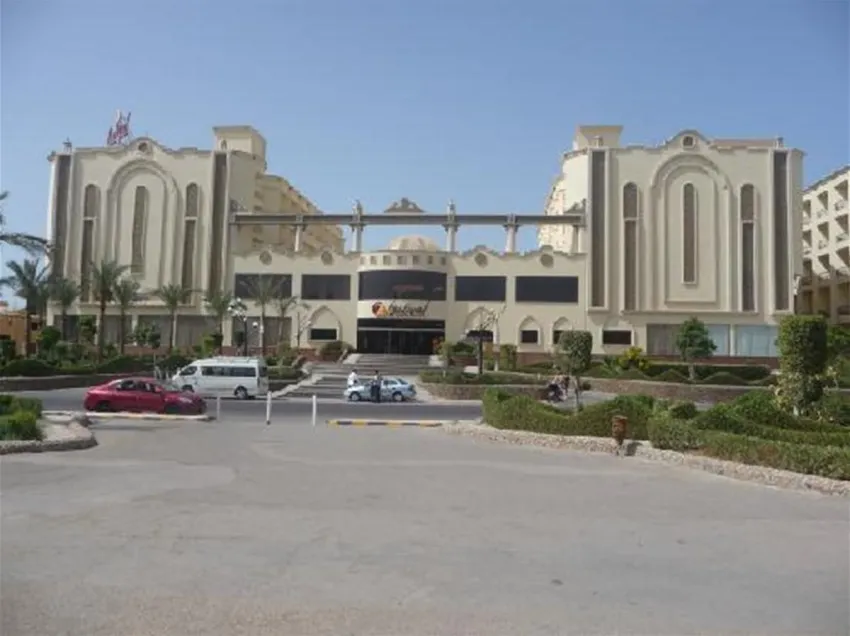 SUNRISE Serano Aqua Park Resort 4*-1