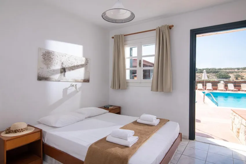 Golden Valentin 2*-9