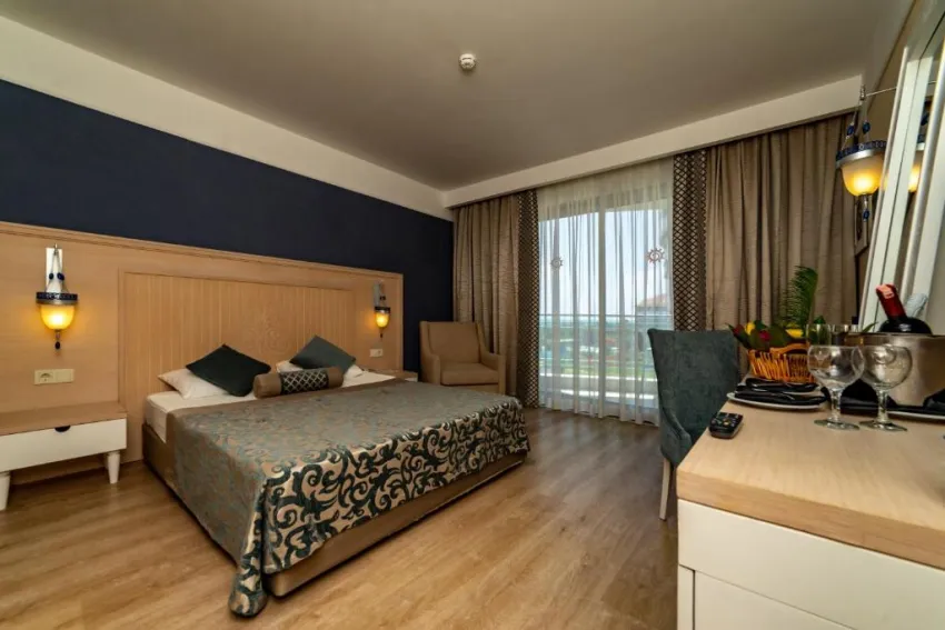 SEAMELIA BEACH RESORT HOTEL & SPA  5*-12