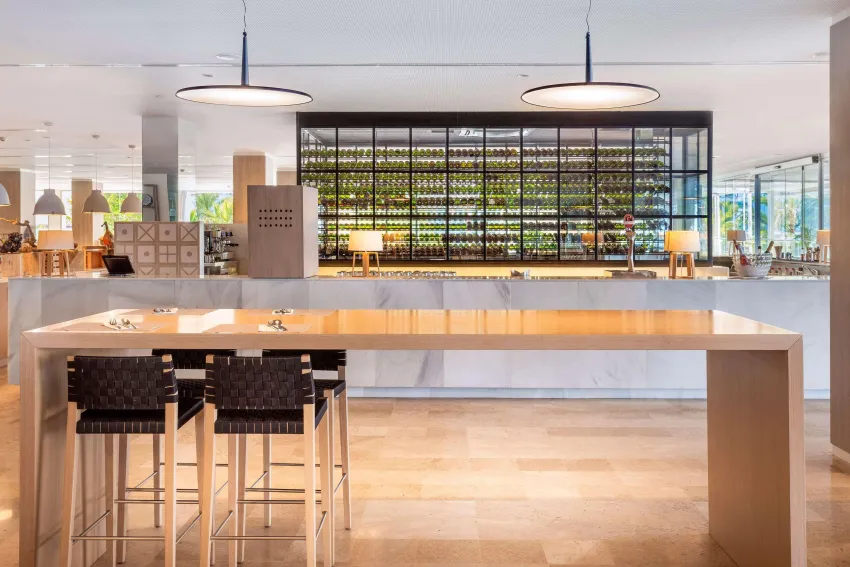 Melia South Beach 4*-156