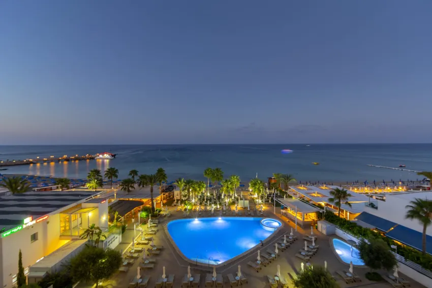 Vrissaki Beach Hotel 4*-6