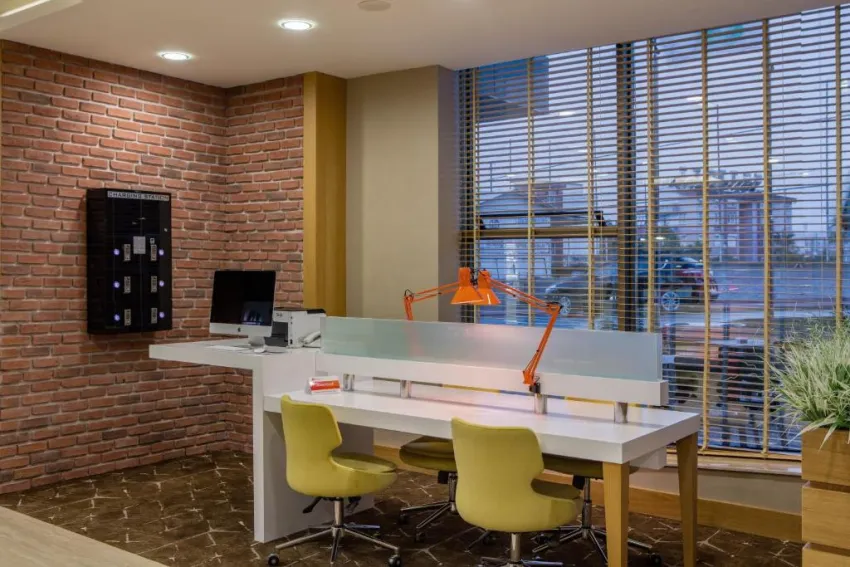 HOLIDAY INN ANTALYA LARA  5*-25