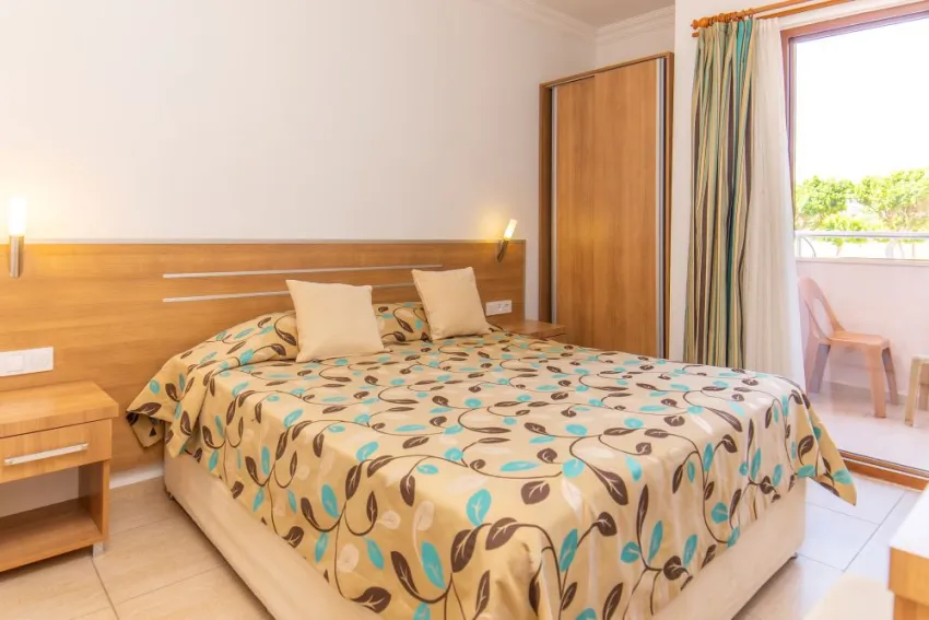 SELENIUM HOTEL  3*-4