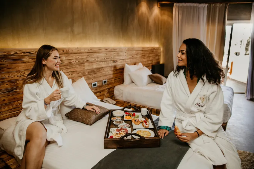 MERAKI RESORT (ADULTS ONLY 16+)  4*-25