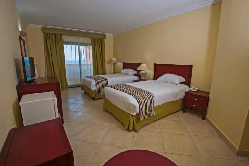 Sun And Sea Aqua Park 3*-7