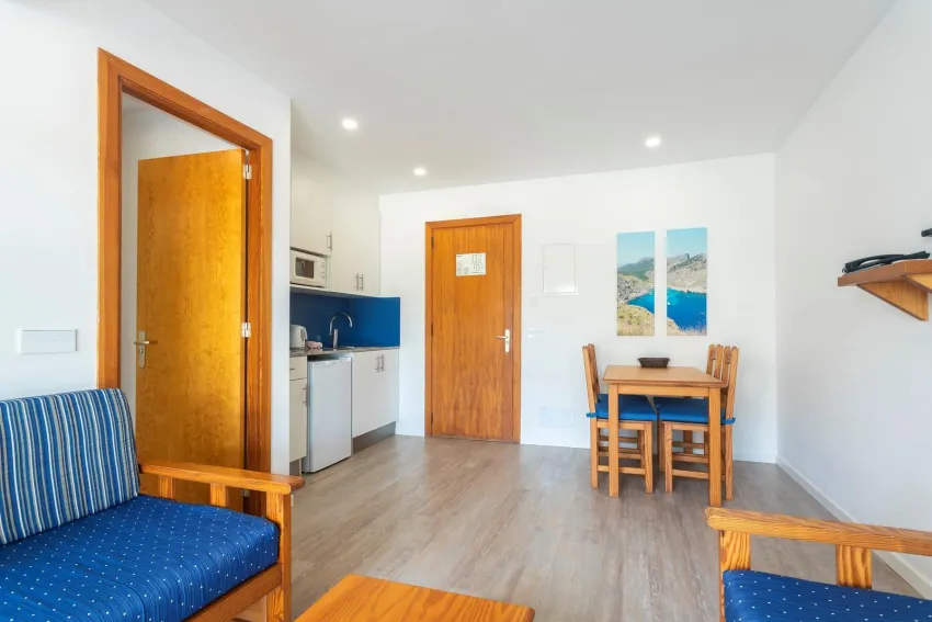 Massol Apartments 2*-3