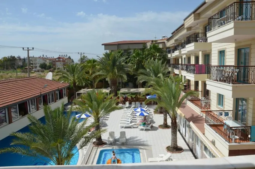 CINAR FAMILY SUITE HOTEL  4*-9