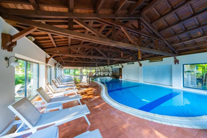 MASTER FAMILY CLUB  5*-19