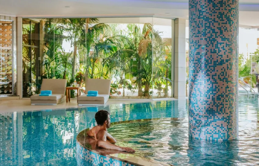 Four Seasons 5*-25