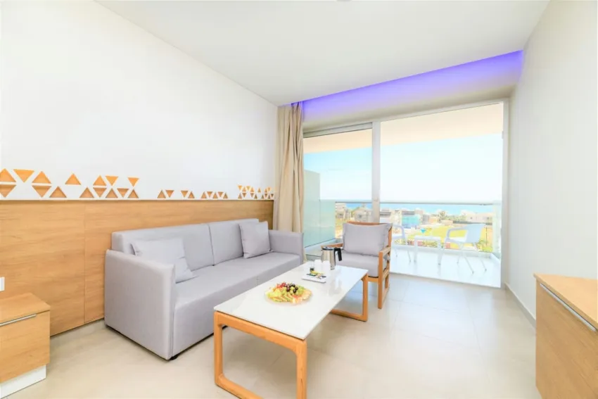 Tasia Maris Seasons Adults Only 4*-6