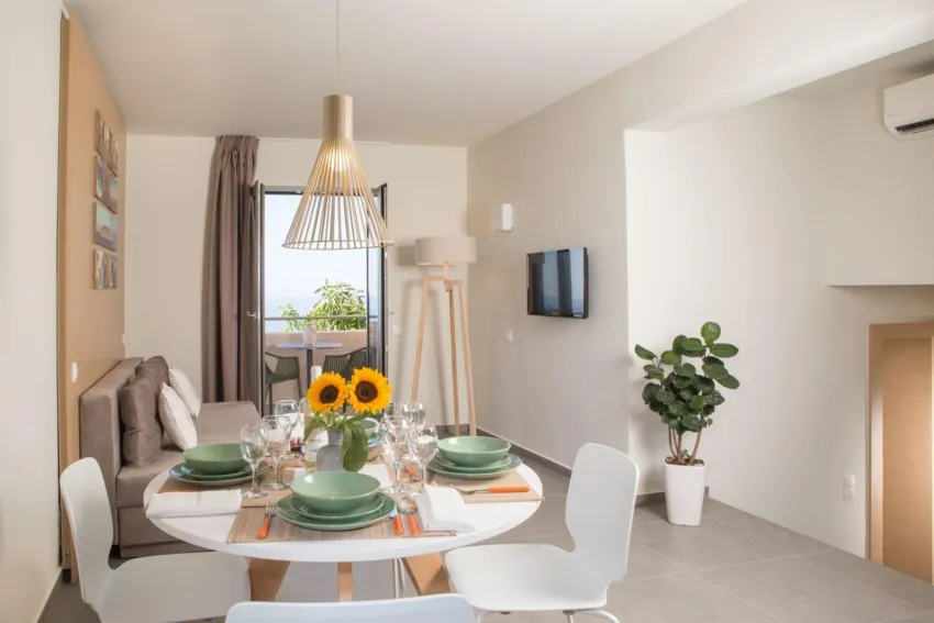 Sundance Apartments and Suites 4*-10