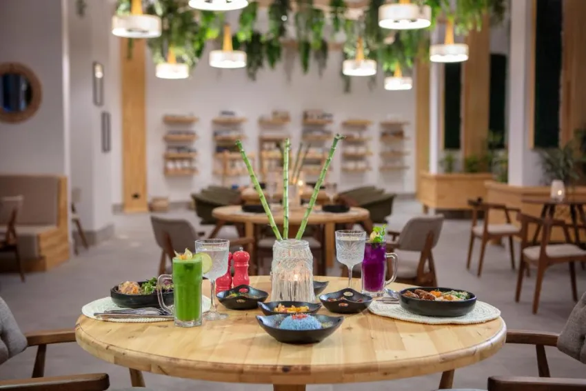 NIRVANA COSMOPOLITAN  5*-37