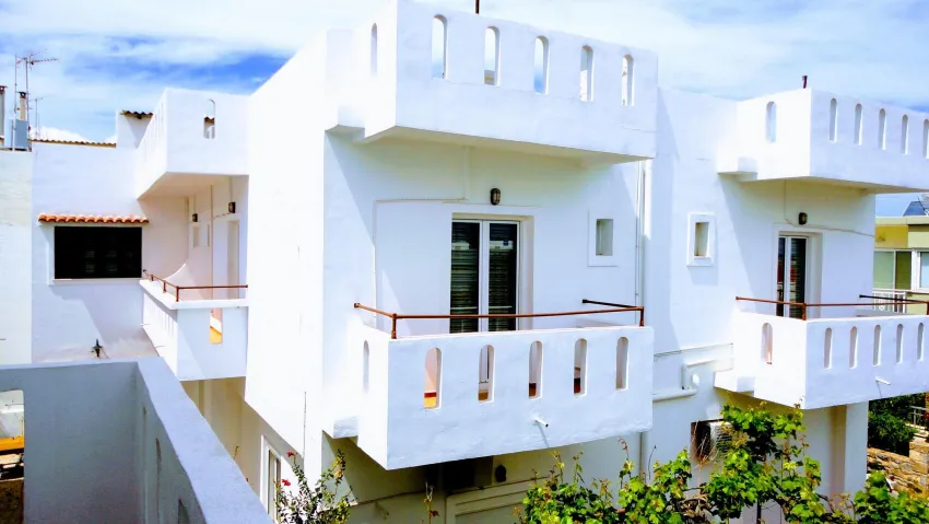 Ibiscus Apartments 2*-7