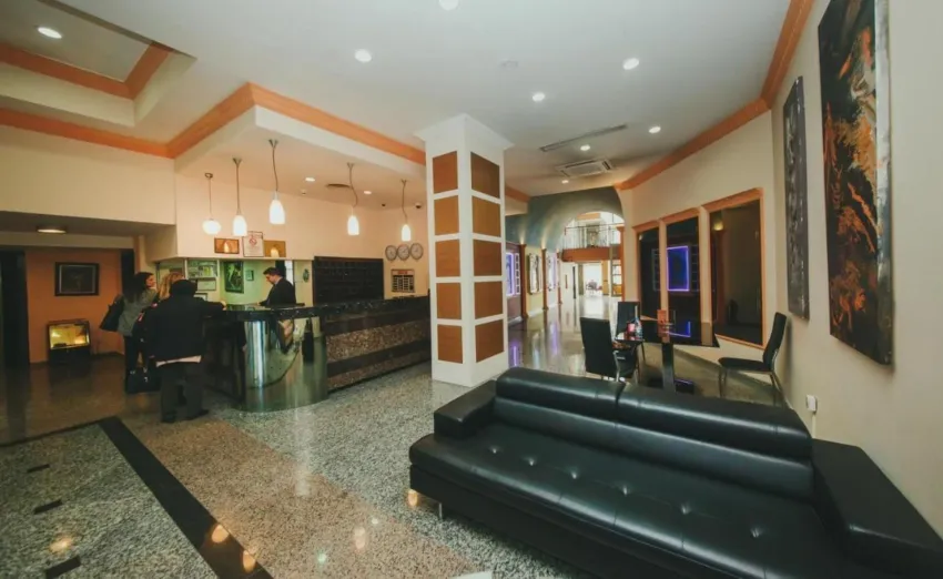 City Royal Hotel And Casino 4*-18