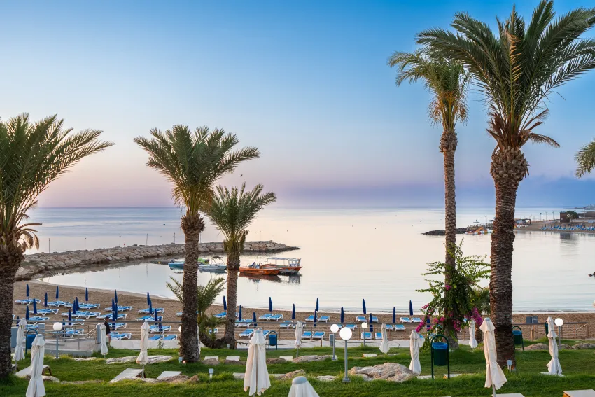 Golden Coast Beach Hotel 4*-52