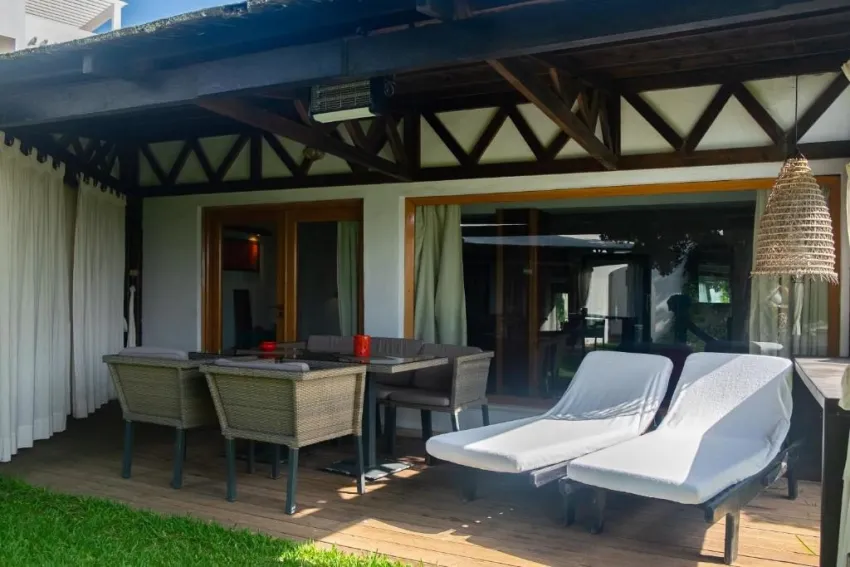 THE ORANGERS BEACH RESORT & BUNGALOWS  4*-26