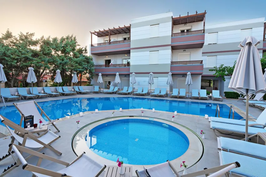 Summer Dream Hotel Apartments 3*-4