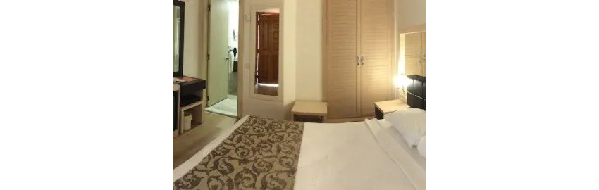 Golden Lotus Hotel 4*-4