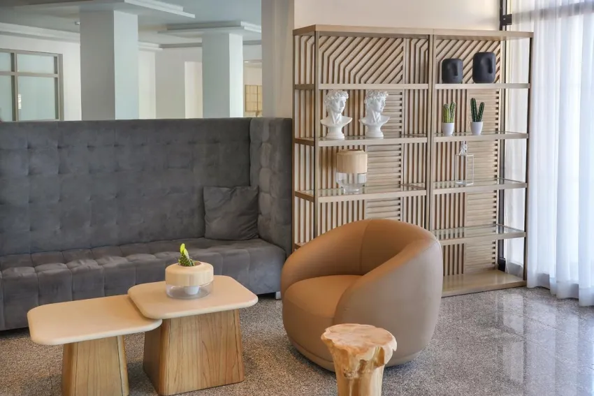 Nelia Sea Breeze 4*-24