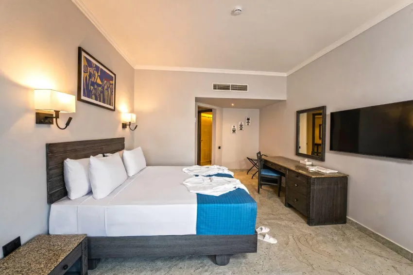 Invidia Coral Beach Tiran 5*-17
