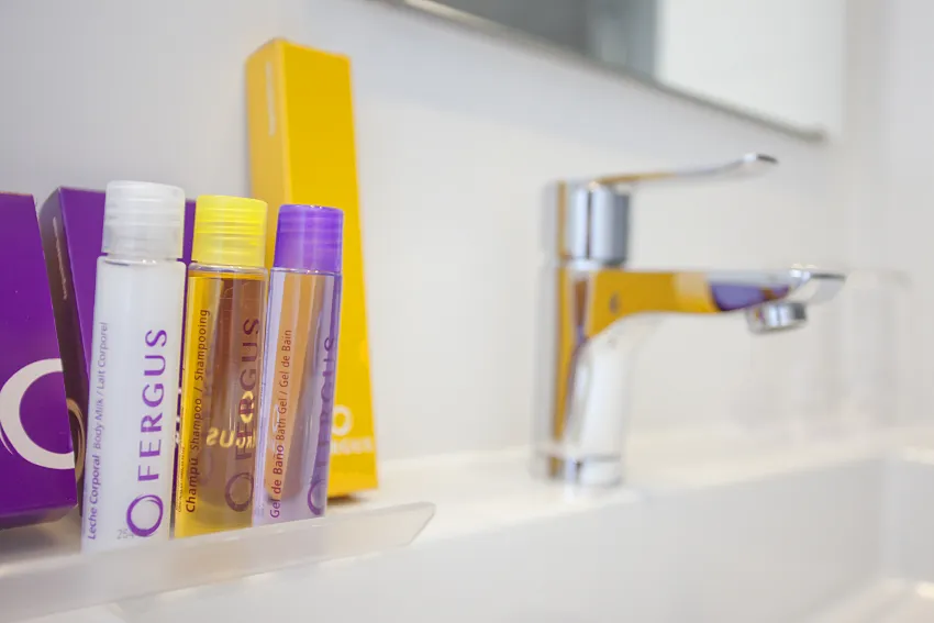 FERGUS Bermudas 4*-6