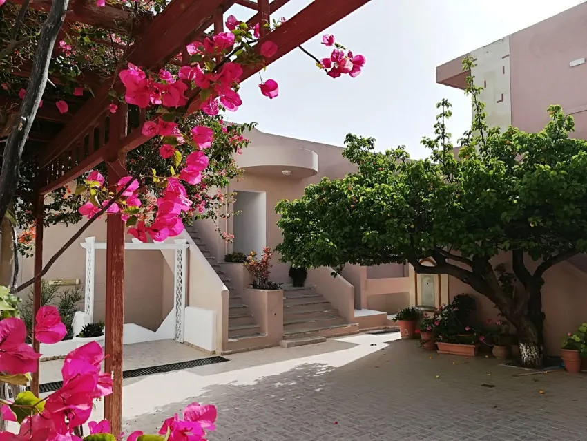 Evina Rooms and Suites 3*-6