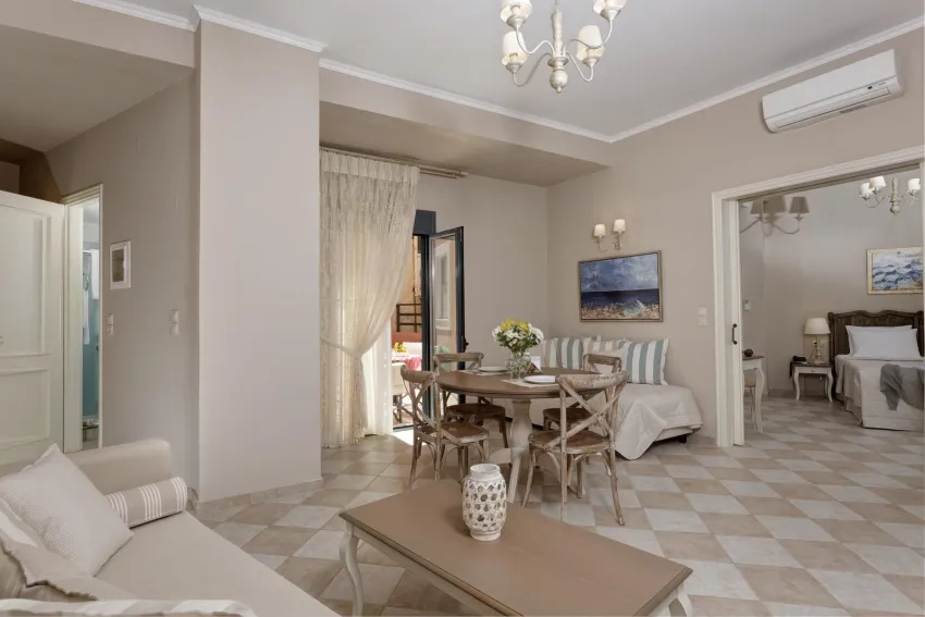 Ionia Suites 4*-12