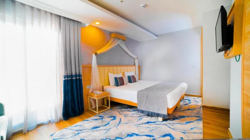 OLD TOWN POINT HOTEL&SPA  4*-23