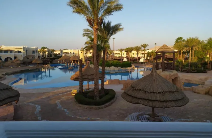 CLUB FARAANA REEF  4*-65